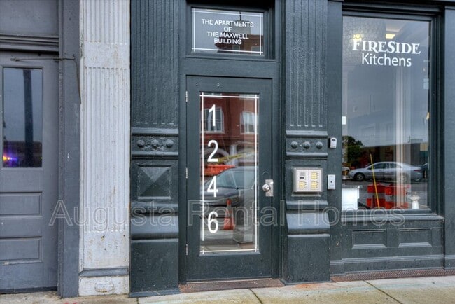 Building Photo - 1246 Broad St