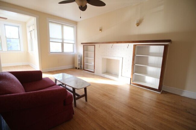 Living Room - 4455 N Troy St