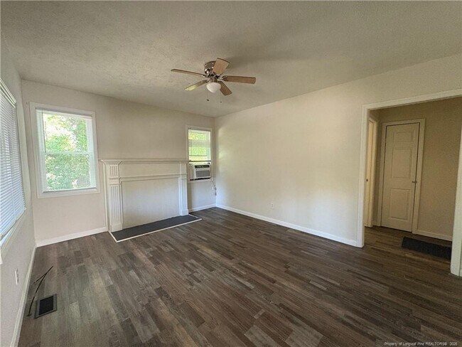 Foto del edificio - 1207 West Dr