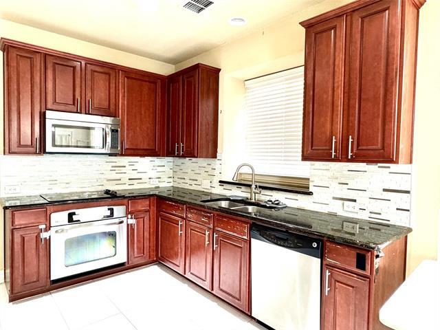 Foto del edificio - 3817 Edward Dr