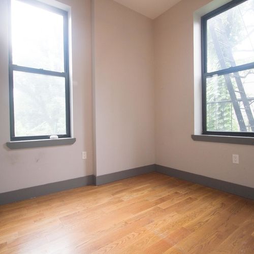 Building Photo - 53 Troutman St