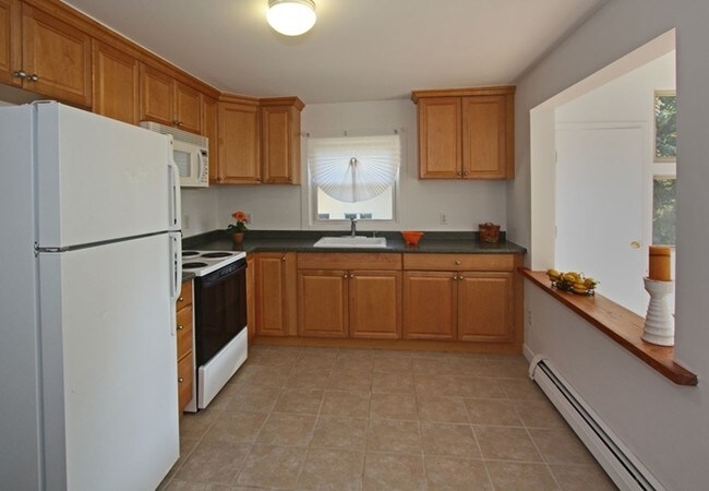 Foto del edificio - Henning Drive Apartments