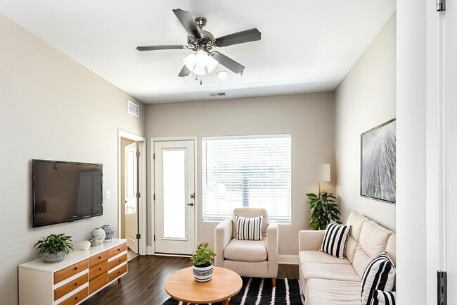 Foto del edificio - 5601 NE 80th Ter