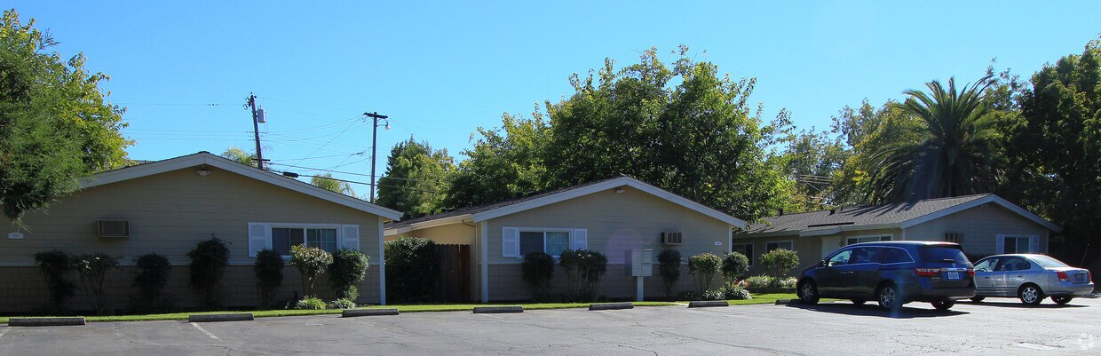 Foto principal - Mormon Street Commons