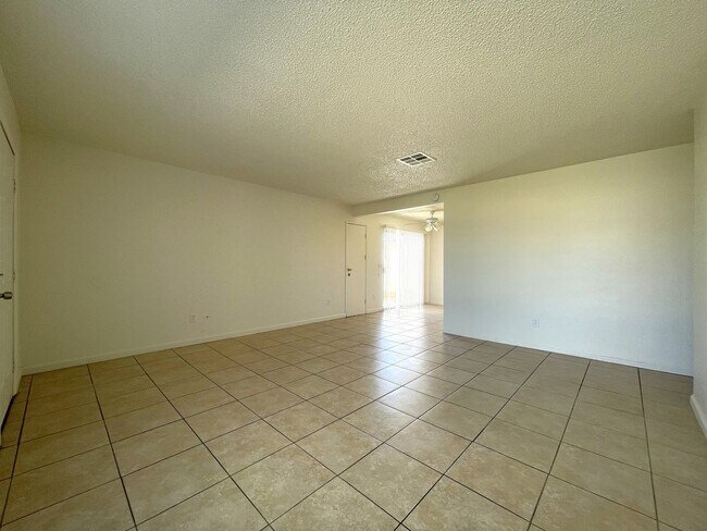 Foto del edificio - AVAILABLE NOW! Cozy 3 Bedroom 2 Bathroom H...