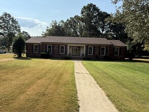 Building Photo - 364 Ridgewood Dr