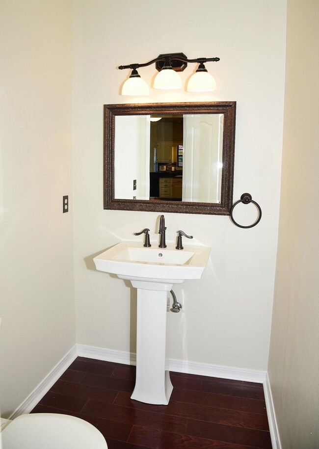 Foto del edificio - 116 Baywind Dr