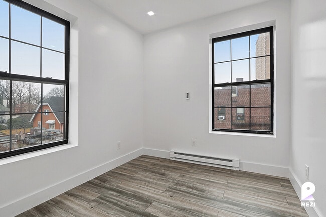Building Photo - 119-20 Union Tpke