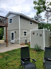 Building Photo - 53 Black Rd NE