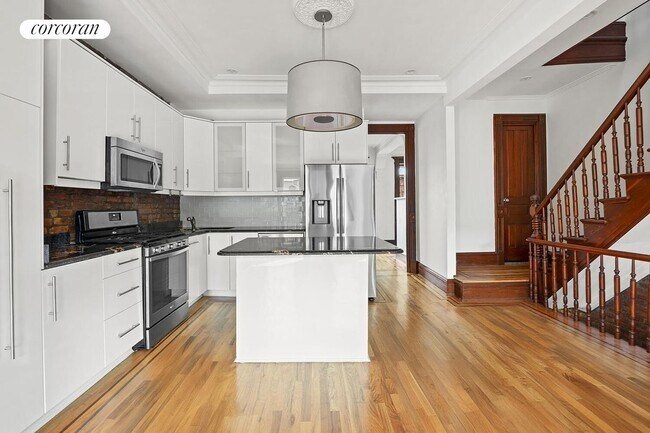 Foto del edificio - 518 Madison St
