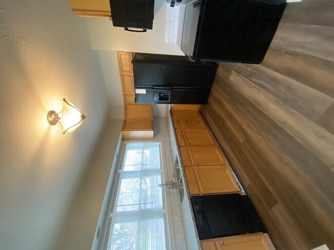 Foto del edificio - 1212-16th 1/2 16th 1/2 St