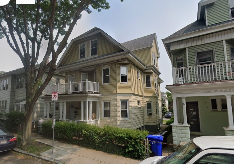 Foto del edificio - 50 Brainerd Rd