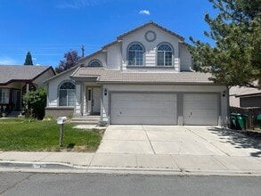 Building Photo - 6061 Stonecreek Dr