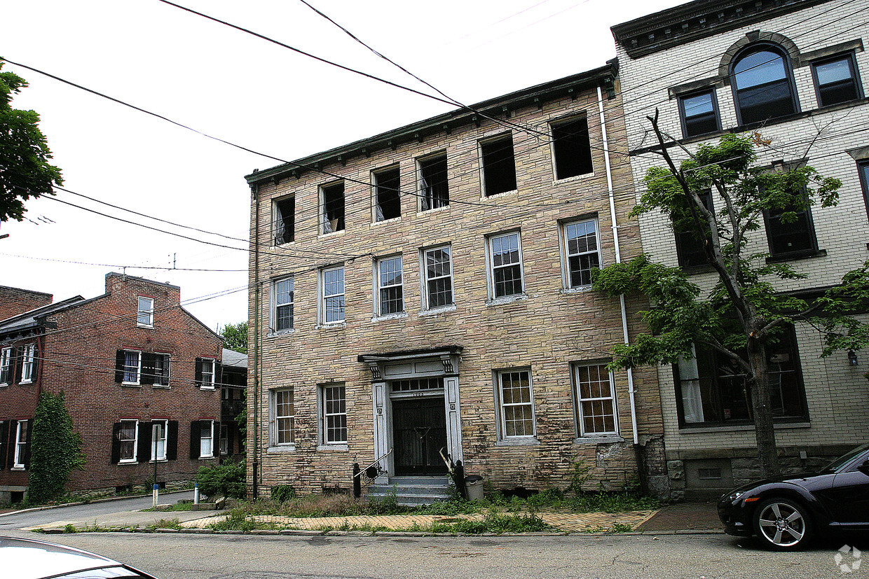 Building Photo - 1203 N Arch St