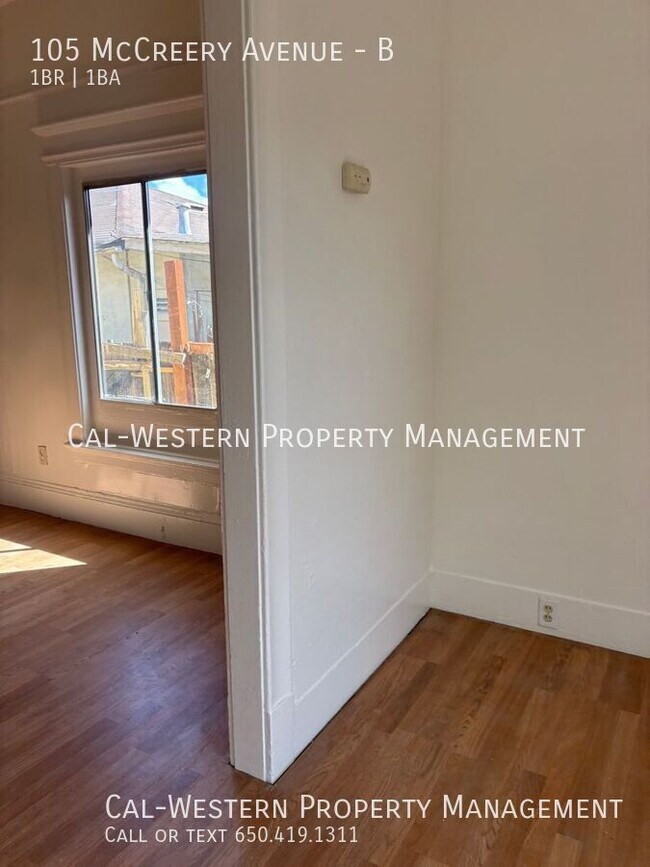 Foto del edificio - 105 McCreery Ave