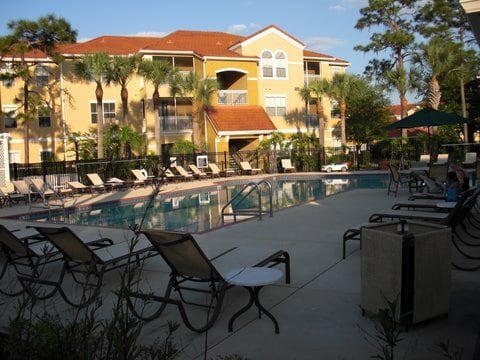 Foto del edificio - 18001 Richmond Place Dr