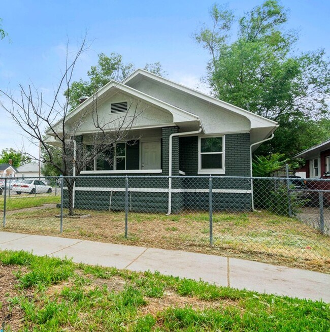Foto del edificio - 3002 Porter Ave