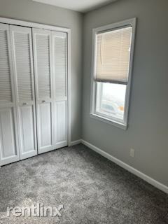 Building Photo - 2 br, 1 bath House - 19925 Deering St Livonia
