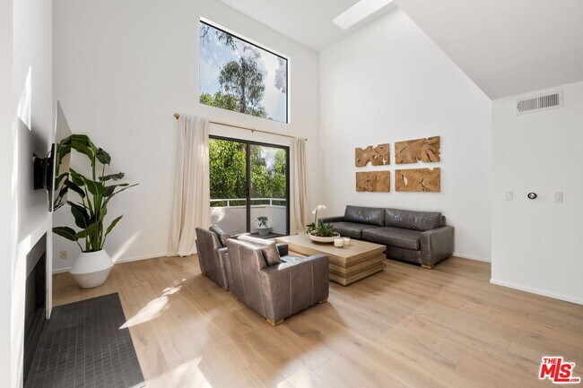 Building Photo - 1401 Camden Ave