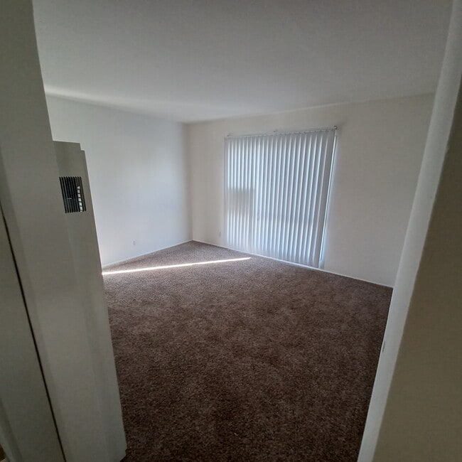 Living Room - 1300 Manhattan Beach Blvd