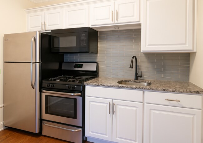 Building Photo - 712 Shawmut Ave