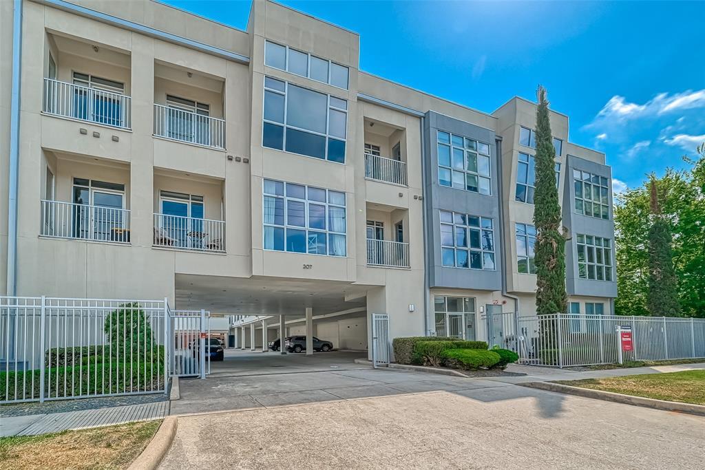 207 Pierce St Unit 205, Houston, TX 77002 Condo for Rent in Houston