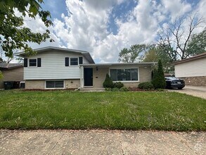 Building Photo - 448 N Kenneth Ct