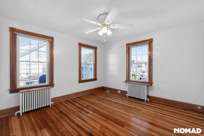 Foto del edificio - 21 Hall Ave