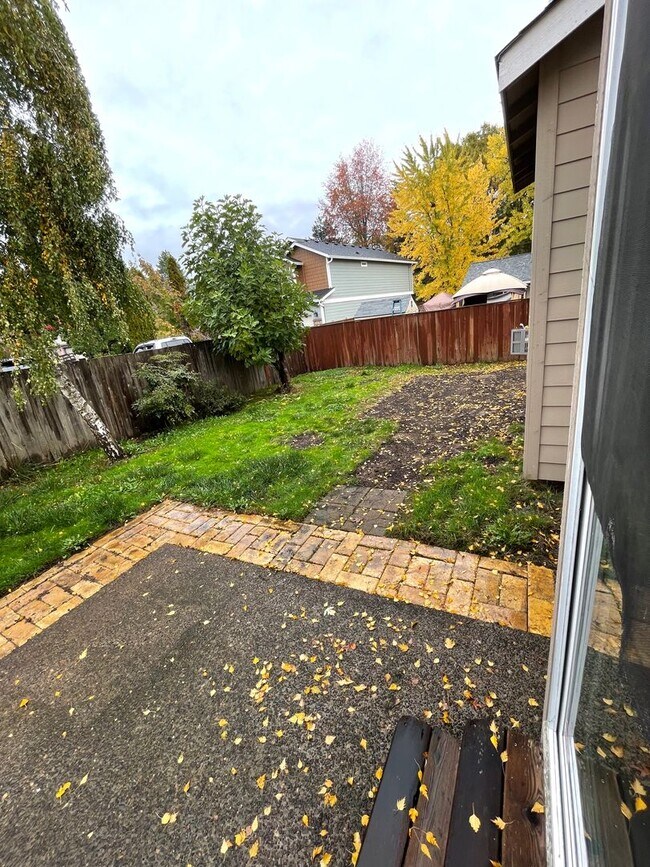 Building Photo - Great Home in Beaverton with lots of space