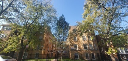 Building Photo - 4824 N Avers Ave