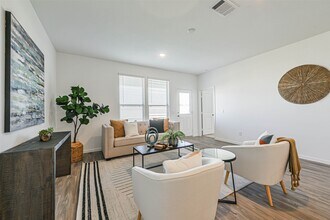 Building Photo - 3075 Clydesdale Dr