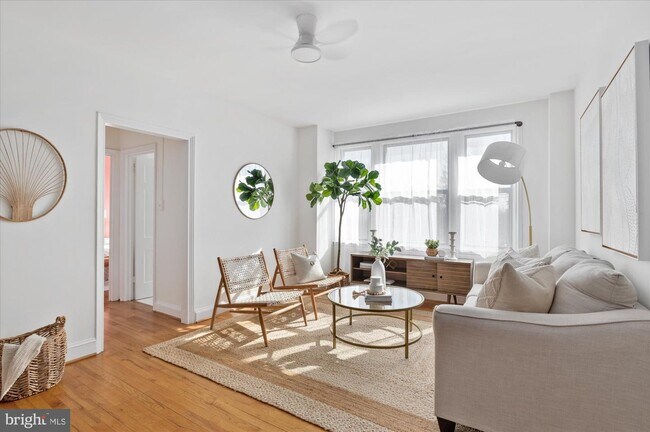 Foto del edificio - 1365 Kennedy St NW
