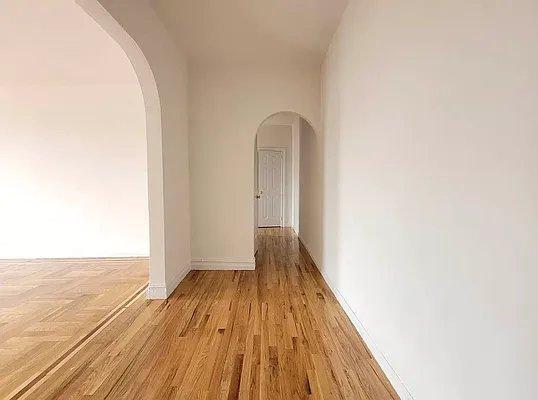 Building Photo - 1 bedroom in BRONX NY 10463