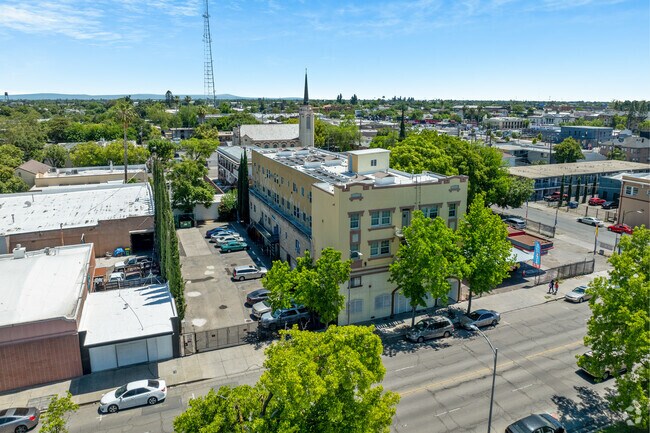 Alt Image - Legacy Apartments