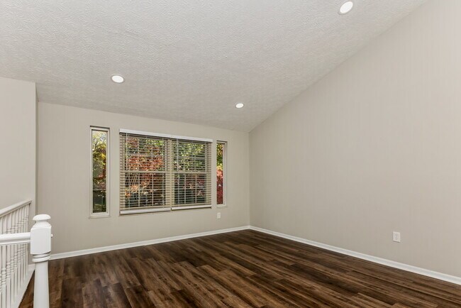Foto del edificio - 5305 Davidson Rd