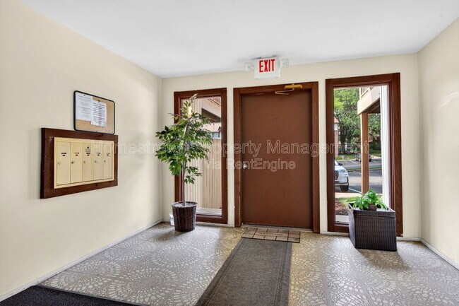 Building Photo - 1536 Springlet Ct