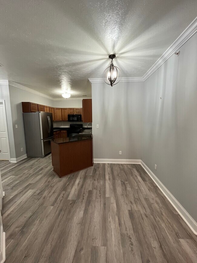 2527 Suncrest Vlg Unit 2527, WV 26505 Condo for Rent in