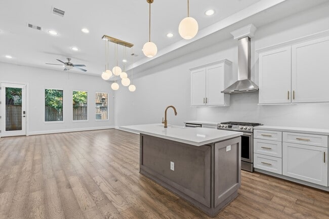 Building Photo - 4744 Aftonshire Dr