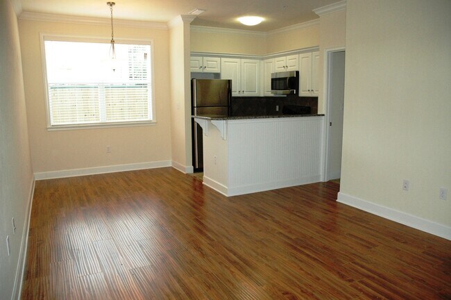 Foto del edificio - Available Fall 2026! Cottage Style 2 Bed/2...