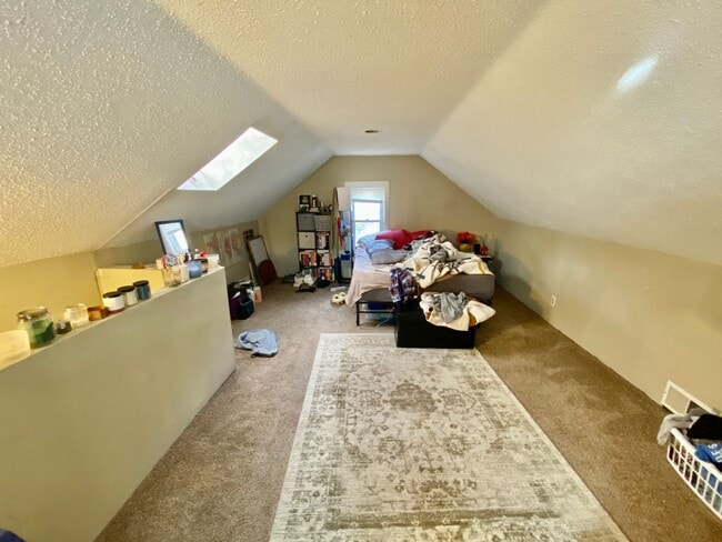 Foto del edificio - Remodeled Home near U of M! Must See 5BD/2BA Property!