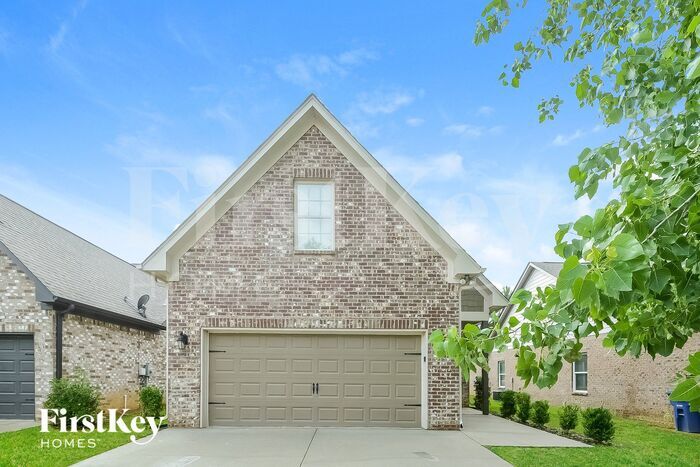 Foto principal - 5469 Park Side Rd