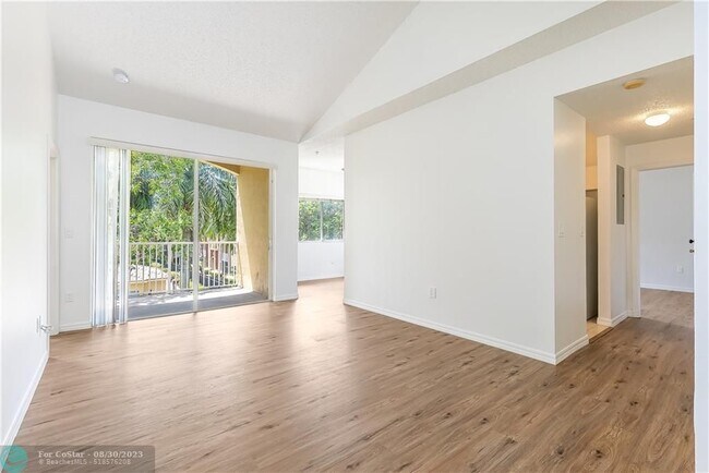 Building Photo - 7085 Nova Dr