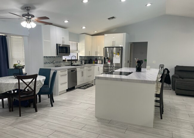 Foto del edificio - 15684 86th Way N