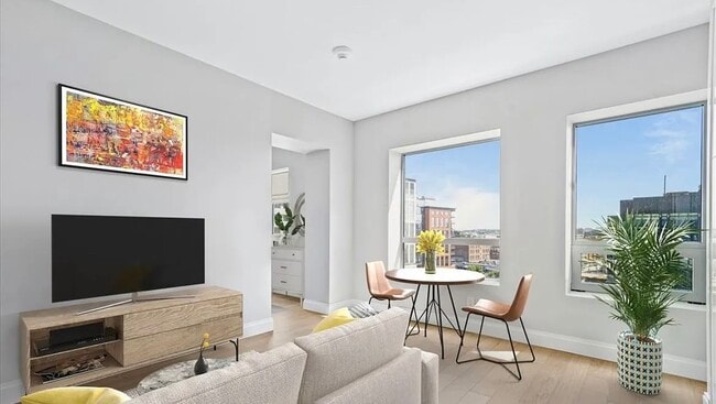 Foto del edificio - 100 Shawmut Ave