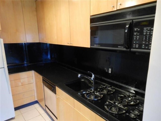 Foto del edificio - 2285 Peachtree Rd NE