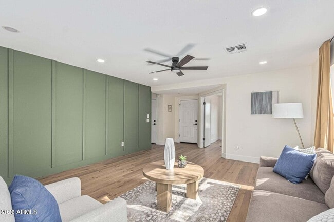 Foto del edificio - 13862 W Fargo Dr