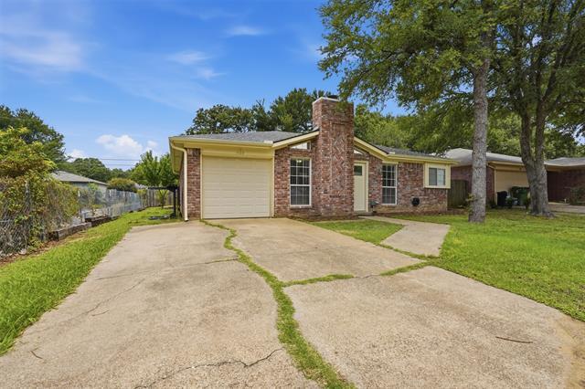 Building Photo - 1122 Hidden Creek Dr