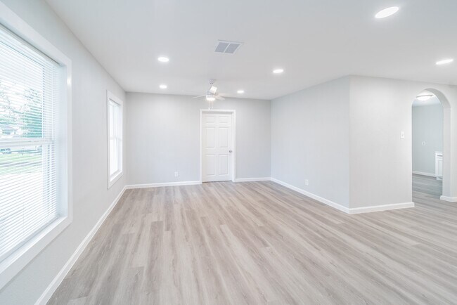 Foto del edificio - 6307 Westover St