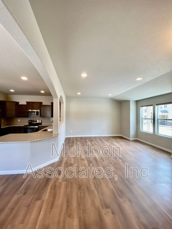 Building Photo - 4005 Tiberias Pt