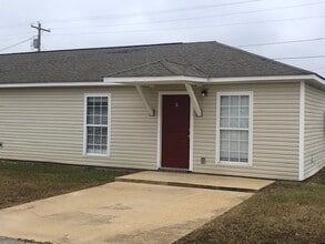 Building Photo - 267B CR 1562